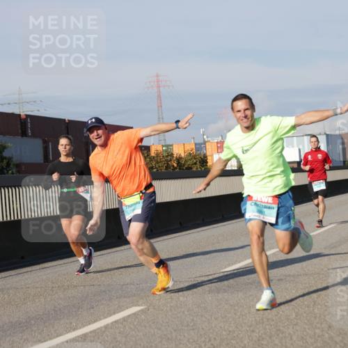03.10.2025 - Köhlbrandbrückenlauf Jannik Wohlers http://msf.ph/oto/9078326 03.10.2025 09:52:56 Position 3 29, 2961 meine-sportfotos.de