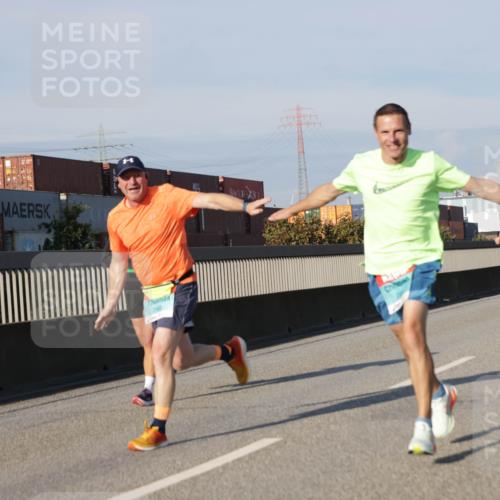 03.10.2025 - Köhlbrandbrückenlauf Jannik Wohlers http://msf.ph/oto/9078339 03.10.2025 09:52:56 Position 3 2960 meine-sportfotos.de