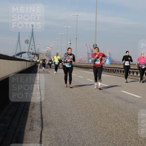 03.10.2025 - Köhlbrandbrückenlauf Fabian Wolf http://msf.ph/oto/9078345 03.10.2025 10:16:28 Position 3 3 meine-sportfotos.de
