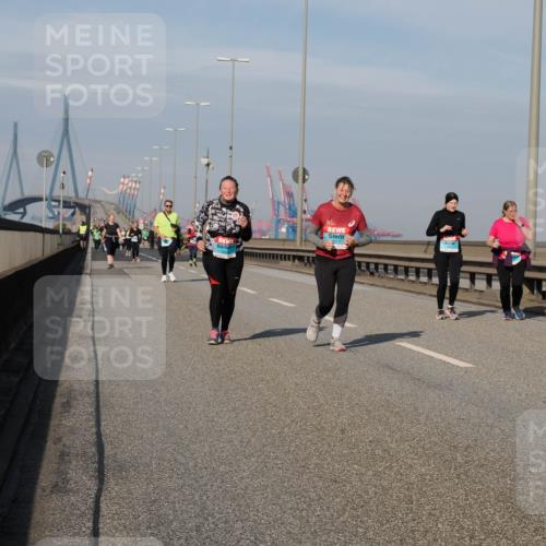 03.10.2025 - Köhlbrandbrückenlauf Fabian Wolf http://msf.ph/oto/9078383 03.10.2025 10:16:29 Position 3  meine-sportfotos.de