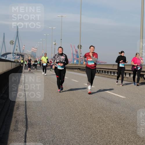 03.10.2025 - Köhlbrandbrückenlauf Fabian Wolf http://msf.ph/oto/9078395 03.10.2025 10:16:29 Position 3  meine-sportfotos.de