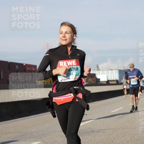 03.10.2025 - Köhlbrandbrückenlauf Jannik Wohlers http://msf.ph/oto/9078412 03.10.2025 09:52:58 Position 3 294 meine-sportfotos.de