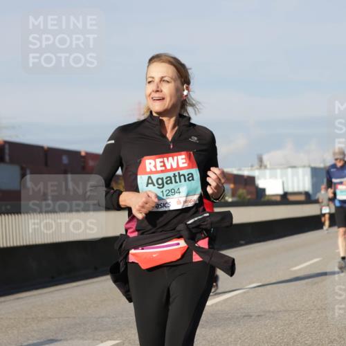 03.10.2025 - Köhlbrandbrückenlauf Jannik Wohlers http://msf.ph/oto/9078420 03.10.2025 09:52:58 Position 3 1294 meine-sportfotos.de