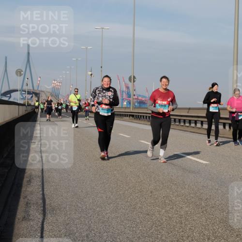 03.10.2025 - Köhlbrandbrückenlauf Fabian Wolf http://msf.ph/oto/9078423 03.10.2025 10:16:29 Position 3  meine-sportfotos.de