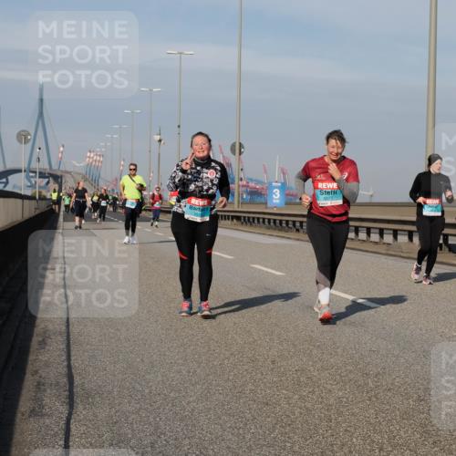 03.10.2025 - Köhlbrandbrückenlauf Fabian Wolf http://msf.ph/oto/9078466 03.10.2025 10:16:30 Position 3 255, 3, 3377 meine-sportfotos.de