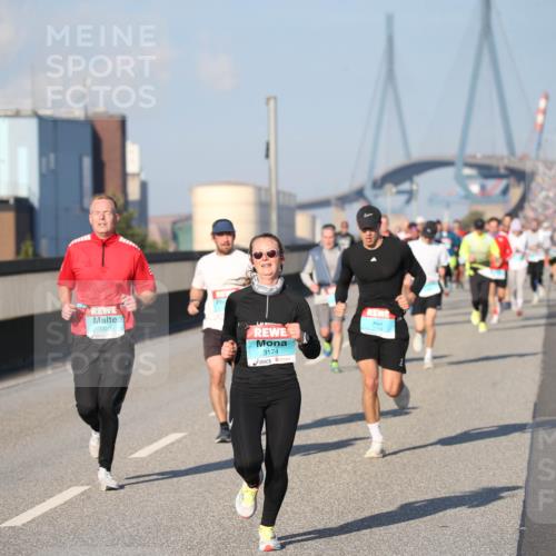 03.10.2025 - Köhlbrandbrückenlauf Jannik Wohlers http://msf.ph/oto/9078476 03.10.2025 09:45:38 Position 3 3358, 3174 meine-sportfotos.de