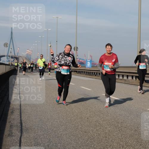 03.10.2025 - Köhlbrandbrückenlauf Fabian Wolf http://msf.ph/oto/9078478 03.10.2025 10:16:31 Position 3 337 meine-sportfotos.de