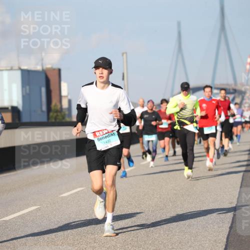 03.10.2025 - Köhlbrandbrückenlauf Jannik Wohlers http://msf.ph/oto/9078486 03.10.2025 09:45:46 Position 3 1617, 1432 meine-sportfotos.de