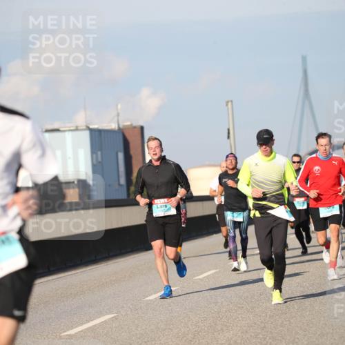 03.10.2025 - Köhlbrandbrückenlauf Jannik Wohlers http://msf.ph/oto/9078519 03.10.2025 09:45:48 Position 3 1067 meine-sportfotos.de