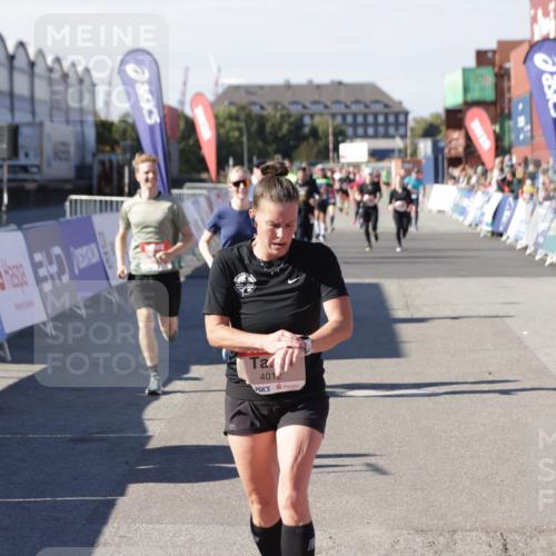 03.10.2025 - Köhlbrandbrückenlauf Jannik Wohlers http://msf.ph/oto/9078560 03.10.2025 13:17:34 Ziel 4012, 4686, 4746, 4818, 5007, 5008, 5906, 5909, 6069, 6388, 6710 meine-sportfotos.de