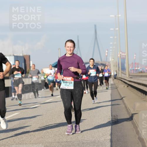 03.10.2025 - Köhlbrandbrückenlauf Jannik Wohlers http://msf.ph/oto/9078636 03.10.2025 09:53:04 Position 3 1336, 2734 meine-sportfotos.de