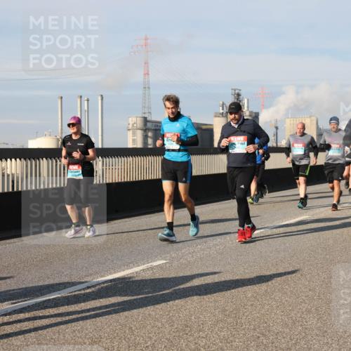 03.10.2025 - Köhlbrandbrückenlauf Lena Gebhardt http://msf.ph/oto/9078683 03.10.2025 10:03:08 Position 2 3147 meine-sportfotos.de
