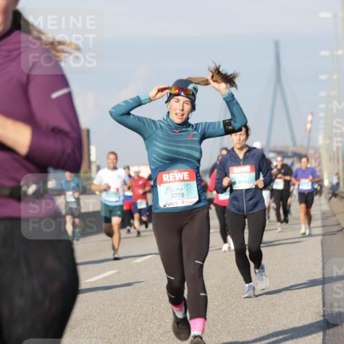 03.10.2025 - Köhlbrandbrückenlauf Jannik Wohlers http://msf.ph/oto/9078711 03.10.2025 09:53:06 Position 3 3778 meine-sportfotos.de