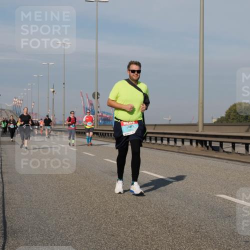 03.10.2025 - Köhlbrandbrückenlauf Fabian Wolf http://msf.ph/oto/9078725 03.10.2025 10:16:38 Position 3 2223 meine-sportfotos.de