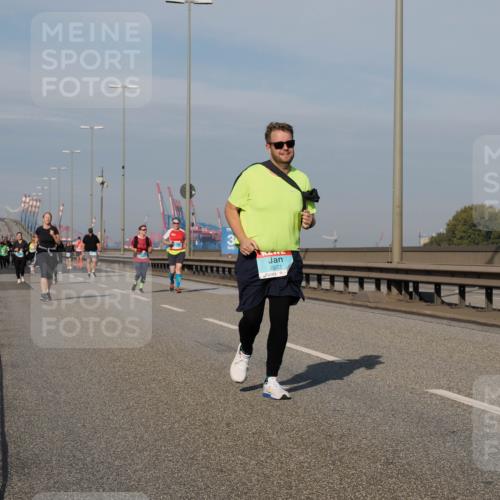 03.10.2025 - Köhlbrandbrückenlauf Fabian Wolf http://msf.ph/oto/9078734 03.10.2025 10:16:39 Position 3 2223 meine-sportfotos.de