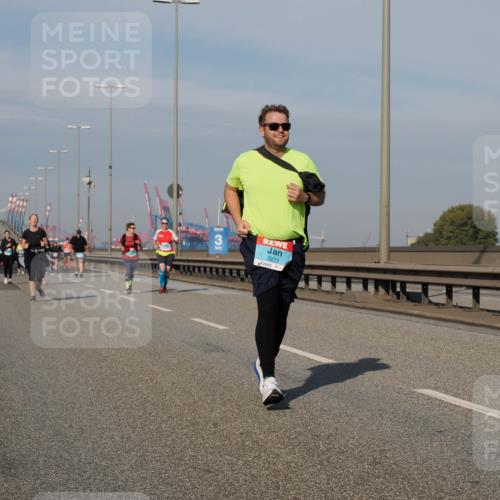 03.10.2025 - Köhlbrandbrückenlauf Fabian Wolf http://msf.ph/oto/9078748 03.10.2025 10:16:39 Position 3 3, 2223 meine-sportfotos.de