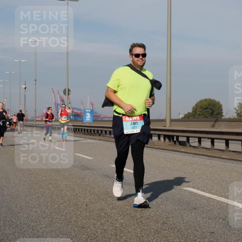 03.10.2025 - Köhlbrandbrückenlauf Fabian Wolf http://msf.ph/oto/9078765 03.10.2025 10:16:39 Position 3 3, 2223 meine-sportfotos.de