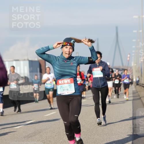 03.10.2025 - Köhlbrandbrückenlauf Jannik Wohlers http://msf.ph/oto/9078766 03.10.2025 09:53:07 Position 3 3778 meine-sportfotos.de