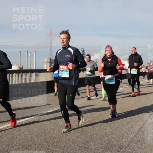 03.10.2025 - Köhlbrandbrückenlauf Lena Gebhardt http://msf.ph/oto/9078770 03.10.2025 10:03:10 Position 2 3147, 2829 meine-sportfotos.de