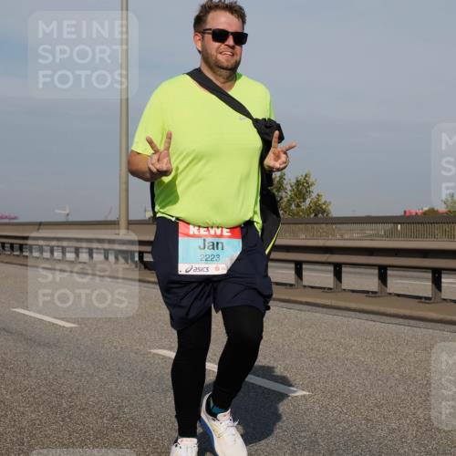 03.10.2025 - Köhlbrandbrückenlauf Fabian Wolf http://msf.ph/oto/9078814 03.10.2025 10:16:40 Position 3 2223 meine-sportfotos.de
