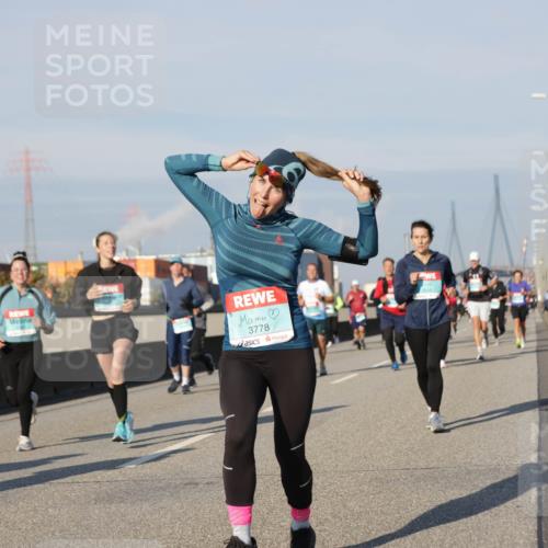 03.10.2025 - Köhlbrandbrückenlauf Jannik Wohlers http://msf.ph/oto/9078840 03.10.2025 09:53:08 Position 3 3778 meine-sportfotos.de