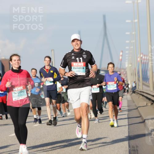 03.10.2025 - Köhlbrandbrückenlauf Jannik Wohlers http://msf.ph/oto/9078944 03.10.2025 09:53:11 Position 3 3272, 1716, 11, 2431, 2677 meine-sportfotos.de