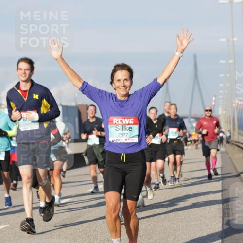 03.10.2025 - Köhlbrandbrückenlauf Jannik Wohlers http://msf.ph/oto/9079092 03.10.2025 09:53:16 Position 3 1849, 2677 meine-sportfotos.de
