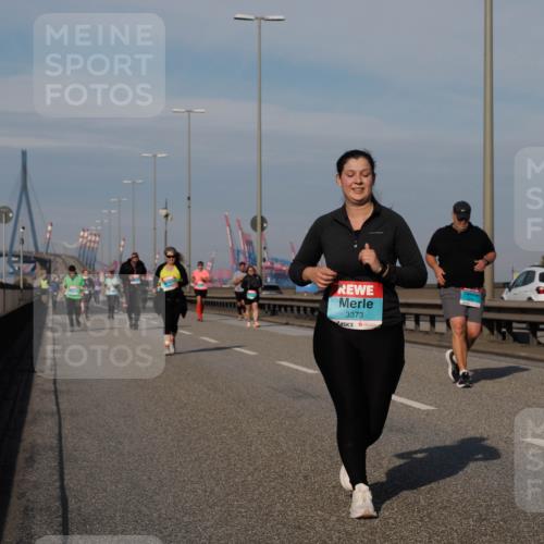 03.10.2025 - Köhlbrandbrückenlauf Fabian Wolf http://msf.ph/oto/9079107 03.10.2025 10:16:59 Position 3 3373, 20507 meine-sportfotos.de