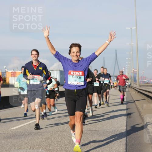 03.10.2025 - Köhlbrandbrückenlauf Jannik Wohlers http://msf.ph/oto/9079138 03.10.2025 09:53:17 Position 3 1849, 2677 meine-sportfotos.de