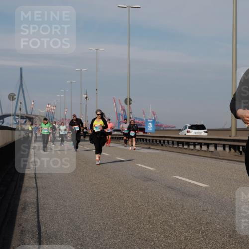 03.10.2025 - Köhlbrandbrückenlauf Fabian Wolf http://msf.ph/oto/9079154 03.10.2025 10:17:00 Position 3 3373 meine-sportfotos.de