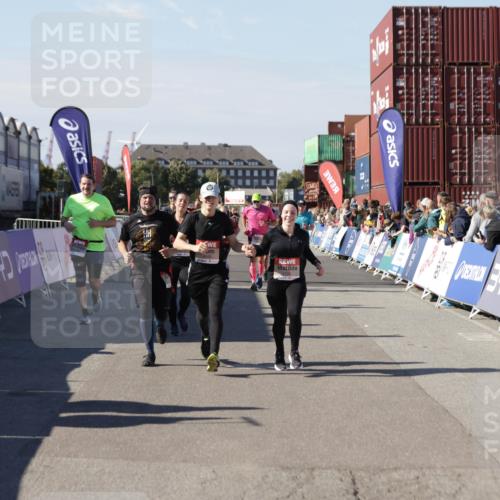 03.10.2025 - Köhlbrandbrückenlauf Jannik Wohlers http://msf.ph/oto/9079170 03.10.2025 13:17:41 Ziel 4012, 4410, 4645, 4679, 4746, 4818, 5339, 5731, 5732, 5906, 5909, 6331, 6388, 6704, 6710 meine-sportfotos.de