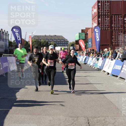 03.10.2025 - Köhlbrandbrückenlauf Jannik Wohlers http://msf.ph/oto/9079180 03.10.2025 13:17:41 Ziel 4012, 4410, 4645, 4679, 4746, 4818, 5339, 5731, 5732, 5906, 5909, 6331, 6388, 6704, 6710 meine-sportfotos.de