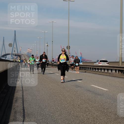 03.10.2025 - Köhlbrandbrückenlauf Fabian Wolf http://msf.ph/oto/9079200 03.10.2025 10:17:02 Position 3 3456 meine-sportfotos.de
