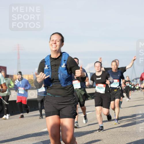 03.10.2025 - Köhlbrandbrückenlauf Jannik Wohlers http://msf.ph/oto/9079251 03.10.2025 09:53:20 Position 3 1739 meine-sportfotos.de