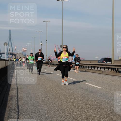03.10.2025 - Köhlbrandbrückenlauf Fabian Wolf http://msf.ph/oto/9079261 03.10.2025 10:17:04 Position 3 4693 meine-sportfotos.de