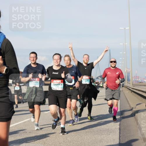03.10.2025 - Köhlbrandbrückenlauf Jannik Wohlers http://msf.ph/oto/9079262 03.10.2025 09:53:20 Position 3 1506, 1335, 2103 meine-sportfotos.de
