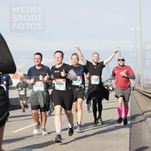 03.10.2025 - Köhlbrandbrückenlauf Jannik Wohlers http://msf.ph/oto/9079270 03.10.2025 09:53:20 Position 3 1335, 1506, 1739 meine-sportfotos.de