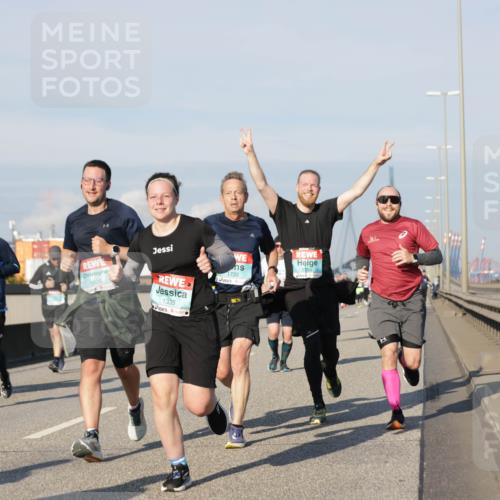 03.10.2025 - Köhlbrandbrückenlauf Jannik Wohlers http://msf.ph/oto/9079292 03.10.2025 09:53:20 Position 3 1506, 1335, 1739, 2193 meine-sportfotos.de