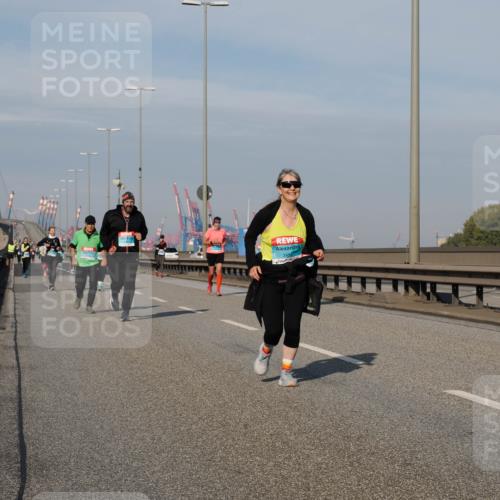 03.10.2025 - Köhlbrandbrückenlauf Fabian Wolf http://msf.ph/oto/9079329 03.10.2025 10:17:05 Position 3 3456 meine-sportfotos.de
