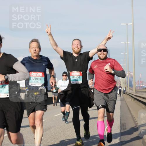 03.10.2025 - Köhlbrandbrückenlauf Jannik Wohlers http://msf.ph/oto/9079331 03.10.2025 09:53:21 Position 3 1506, 1335, 1739, 2793 meine-sportfotos.de
