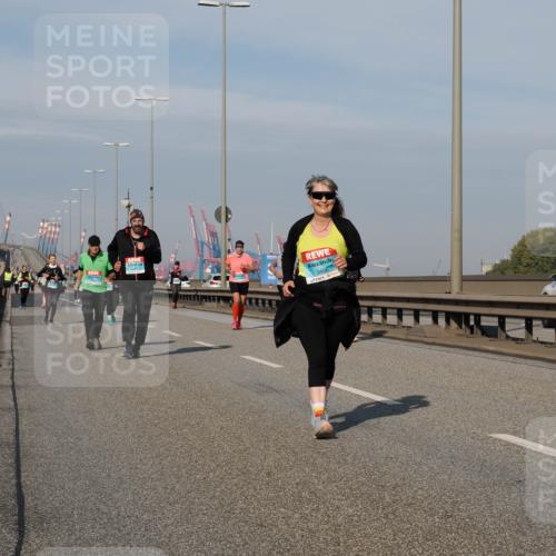 03.10.2025 - Köhlbrandbrückenlauf Fabian Wolf http://msf.ph/oto/9079341 03.10.2025 10:17:06 Position 3 3450, 988 meine-sportfotos.de