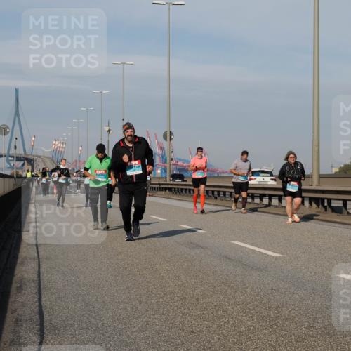 03.10.2025 - Köhlbrandbrückenlauf Fabian Wolf http://msf.ph/oto/9079393 03.10.2025 10:17:08 Position 3 34 meine-sportfotos.de