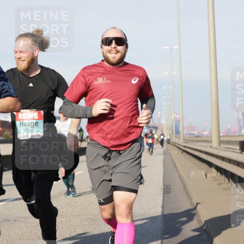 03.10.2025 - Köhlbrandbrückenlauf Jannik Wohlers http://msf.ph/oto/9079404 03.10.2025 09:53:22 Position 3 1739, 2793 meine-sportfotos.de