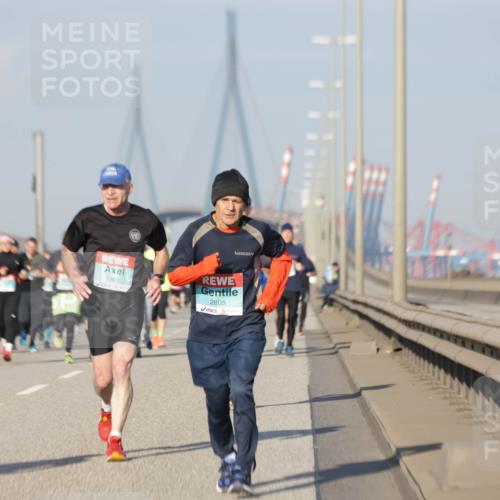 03.10.2025 - Köhlbrandbrückenlauf Jannik Wohlers http://msf.ph/oto/9079464 03.10.2025 09:53:32 Position 3 1369, 2805 meine-sportfotos.de