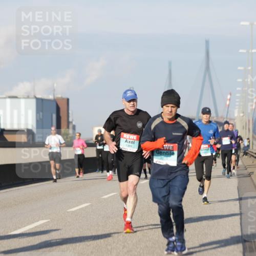 03.10.2025 - Köhlbrandbrückenlauf Jannik Wohlers http://msf.ph/oto/9079512 03.10.2025 09:53:33 Position 3 1764, 1369, 2805 meine-sportfotos.de