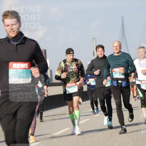 03.10.2025 - Köhlbrandbrückenlauf Jannik Wohlers http://msf.ph/oto/9079546 03.10.2025 10:01:31 Position 3  meine-sportfotos.de