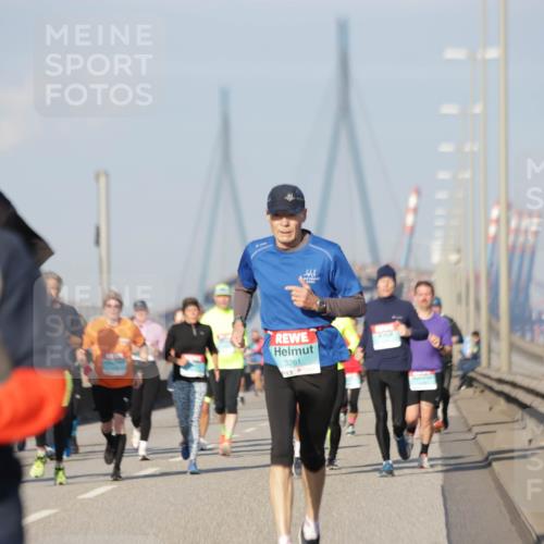 03.10.2025 - Köhlbrandbrückenlauf Jannik Wohlers http://msf.ph/oto/9079554 03.10.2025 09:53:35 Position 3 3261 meine-sportfotos.de