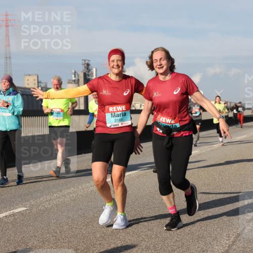 03.10.2025 - Köhlbrandbrückenlauf Lena Gebhardt http://msf.ph/oto/9079570 03.10.2025 10:03:29 Position 2 3519, 2169, 5 meine-sportfotos.de