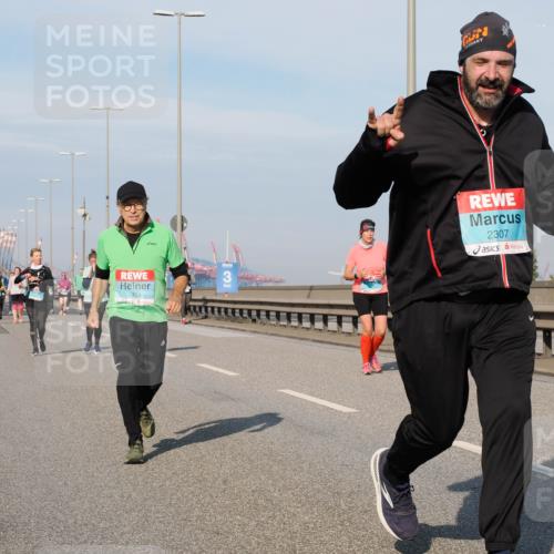 03.10.2025 - Köhlbrandbrückenlauf Fabian Wolf http://msf.ph/oto/9079574 03.10.2025 10:17:12 Position 3 2453, 3, 2307 meine-sportfotos.de