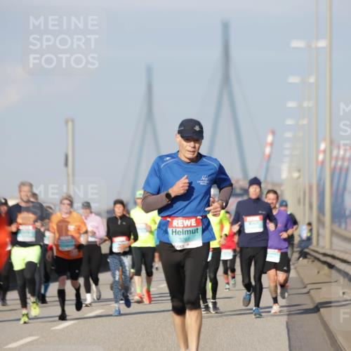 03.10.2025 - Köhlbrandbrückenlauf Jannik Wohlers http://msf.ph/oto/9079576 03.10.2025 09:53:35 Position 3 3261 meine-sportfotos.de